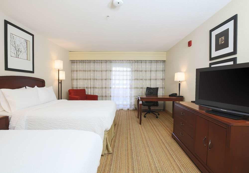 Courtyard By Marriott Salinas Monterey Ξενοδοχείο Εξωτερικό φωτογραφία