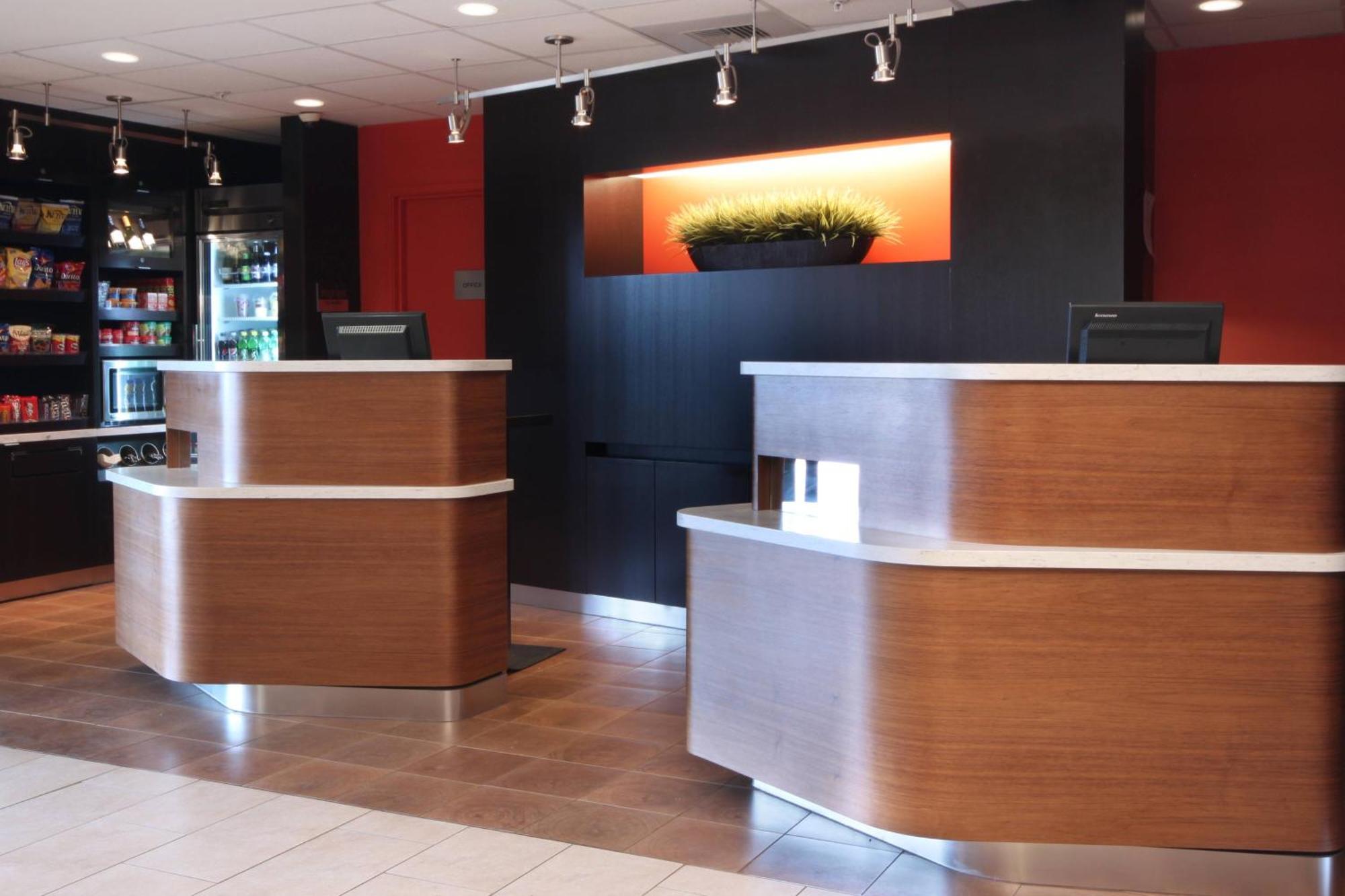 Courtyard By Marriott Salinas Monterey Ξενοδοχείο Εξωτερικό φωτογραφία