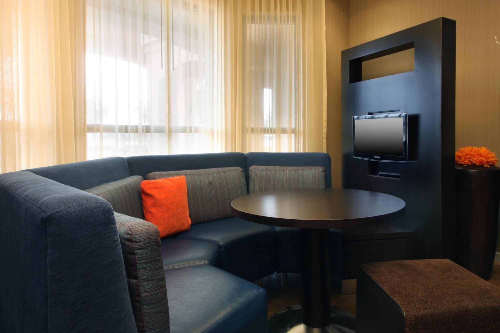 Courtyard By Marriott Salinas Monterey Ξενοδοχείο Εξωτερικό φωτογραφία