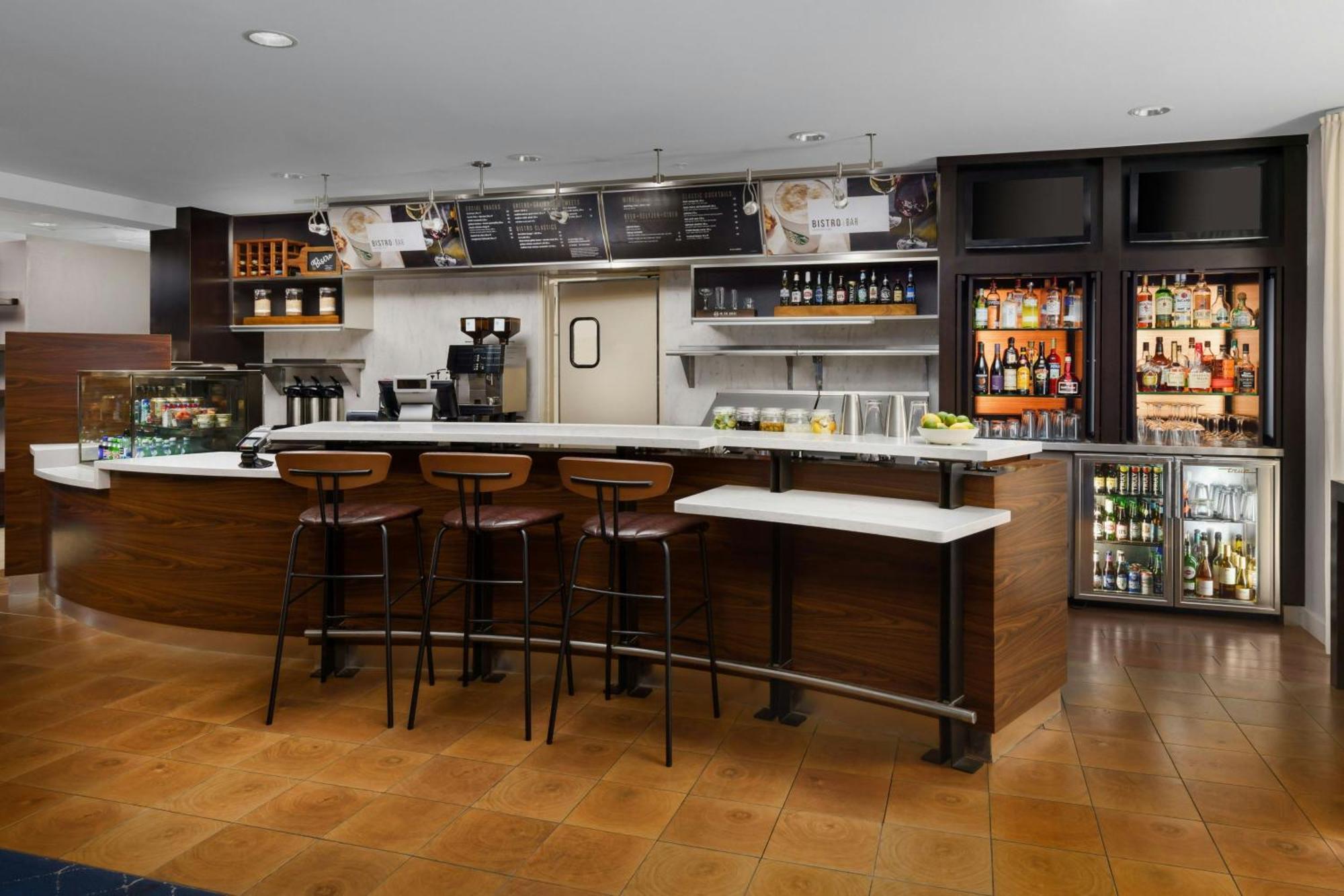 Courtyard By Marriott Salinas Monterey Ξενοδοχείο Εξωτερικό φωτογραφία