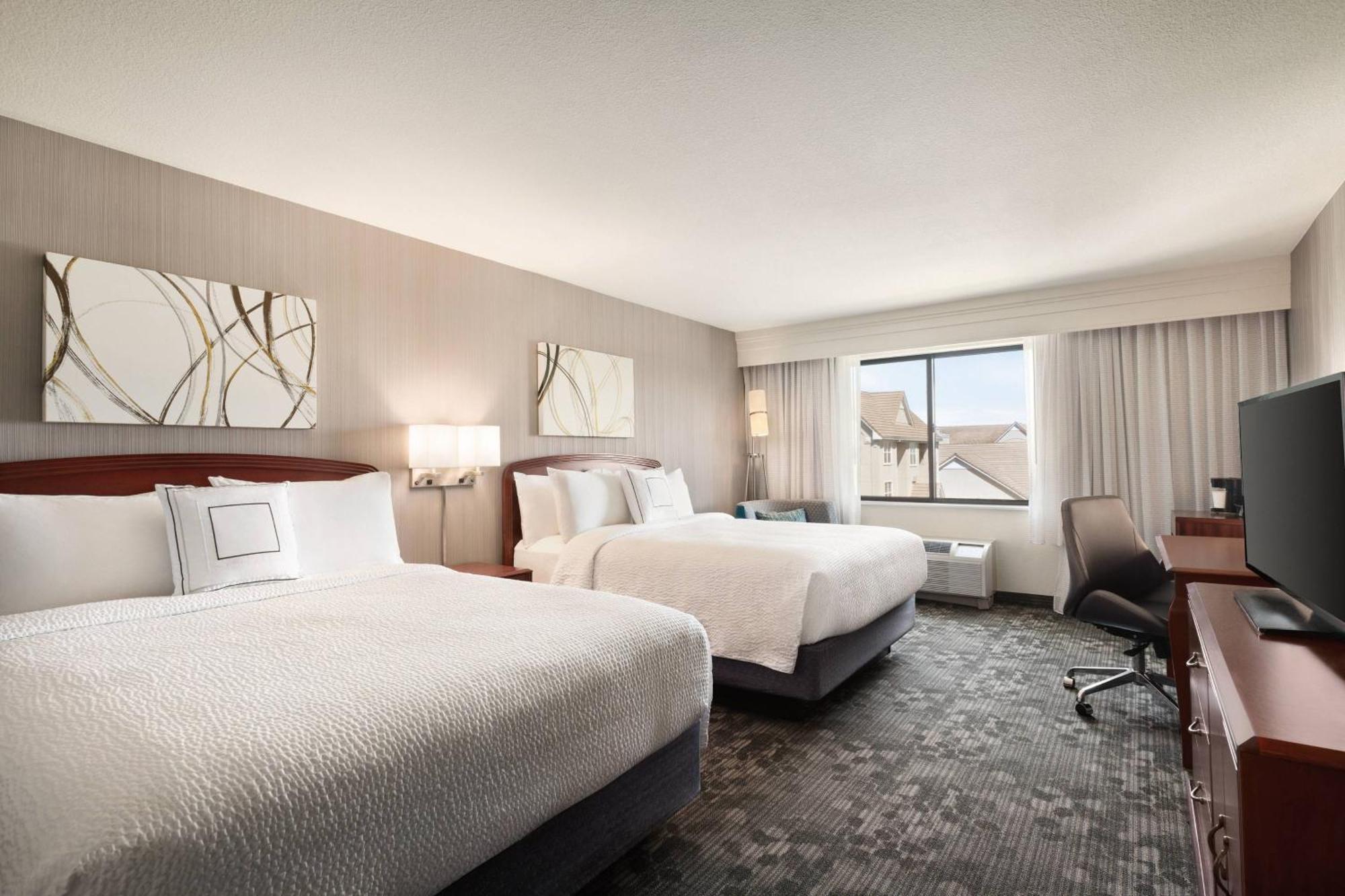 Courtyard By Marriott Salinas Monterey Ξενοδοχείο Εξωτερικό φωτογραφία